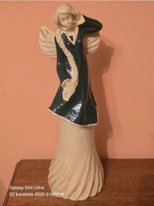 Piękna ceramiczna figurka kolekcjonerska kobiata ANIOŁ hand made.