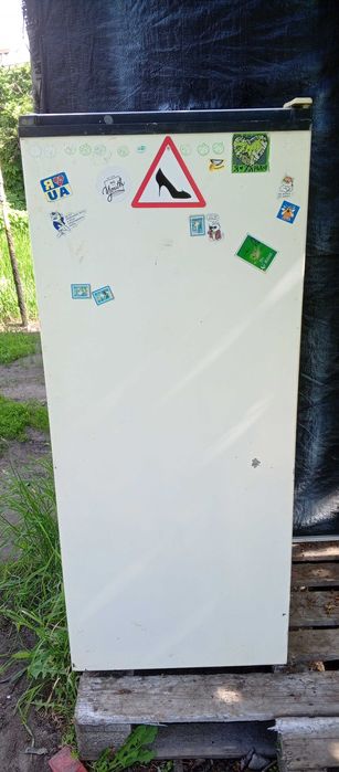 продам 2 х камерный холодильник ДОНБАСС