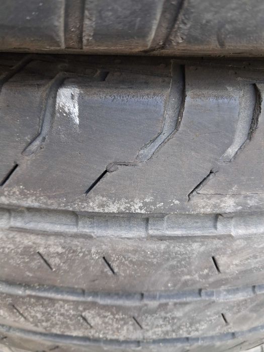 opony używane 215/75 R16 C rok 2020