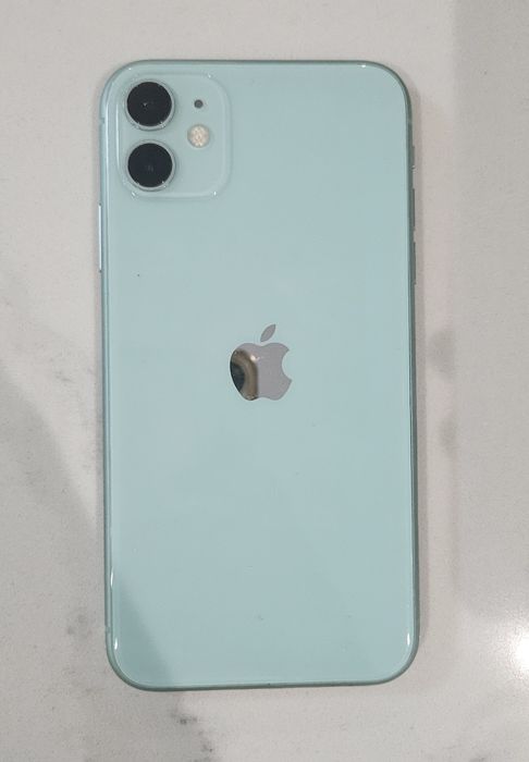 iPhone 11 64gb verde em estado de novo