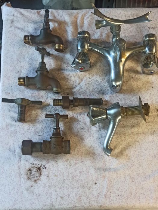Torneiras antigas