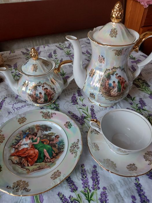 Столово-чайный сервиз "Мадонна" KAHLA GDR