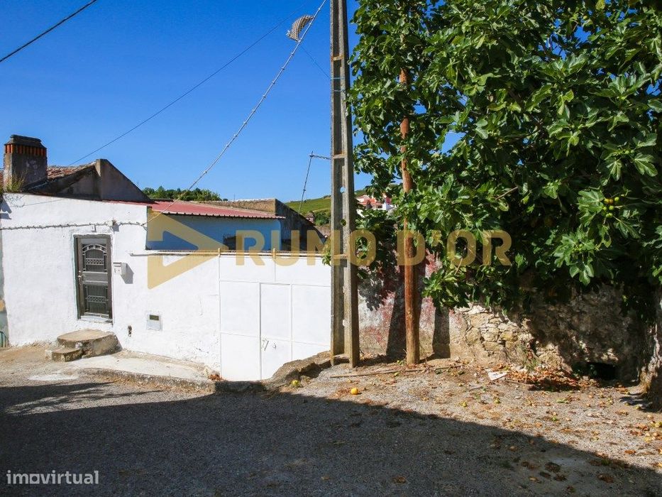 - Moradia T3 em Ribafria - Habitável + Terreno e Poço