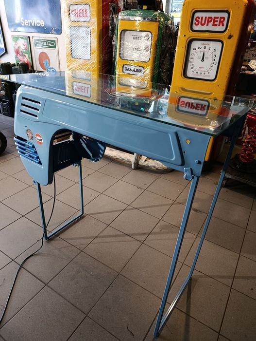 Balcão expositor trator GULF