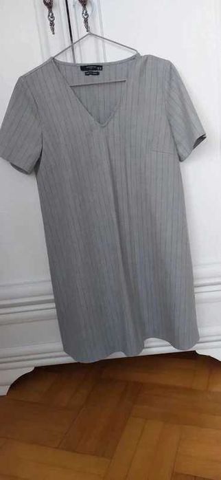 Szara sukienka Reserved/ rozmiar 36/38