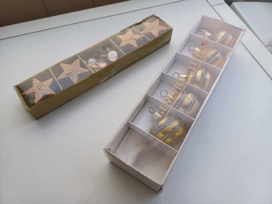 5 bolinhas natalícias