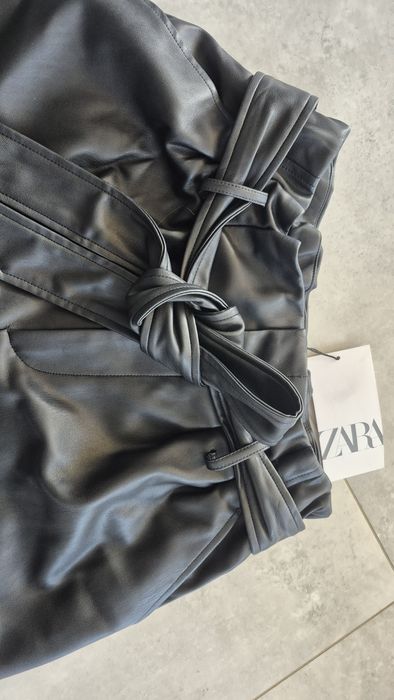 Skórzana nowe spodenki Zara S