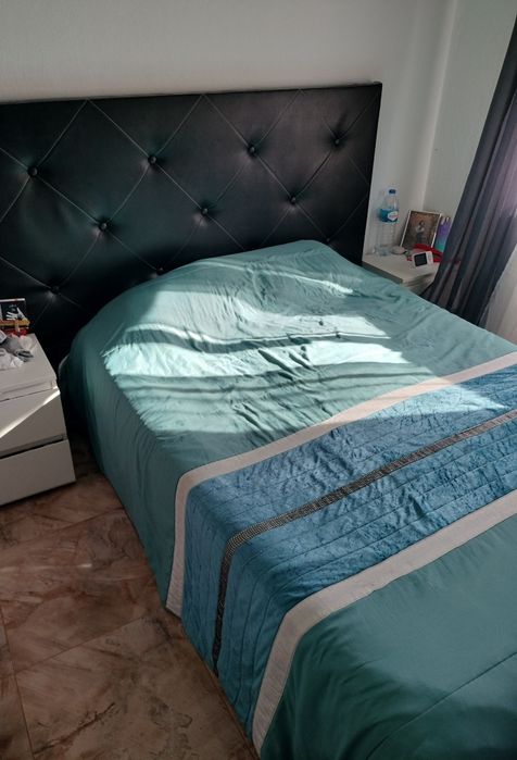 Cama de casal com cabeceira