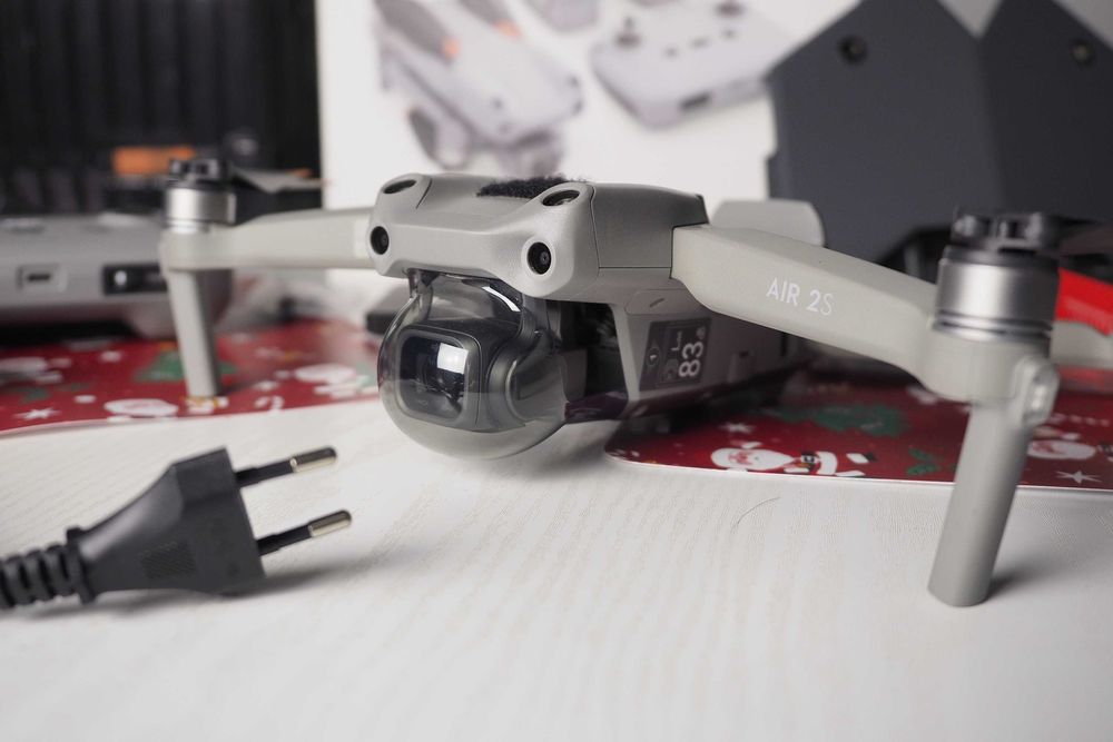 Dron DJI AIR 2S Fly More Combo