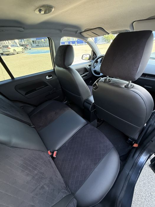 Ford Fusion 2008 VIN WF0UXXGAJU8E27462 фото оголошення 8 з 8