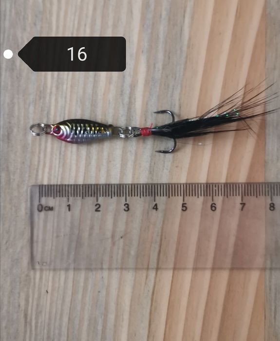 Воблер, блесна, приманка на хижака, приманка на щуку, віброхвіст