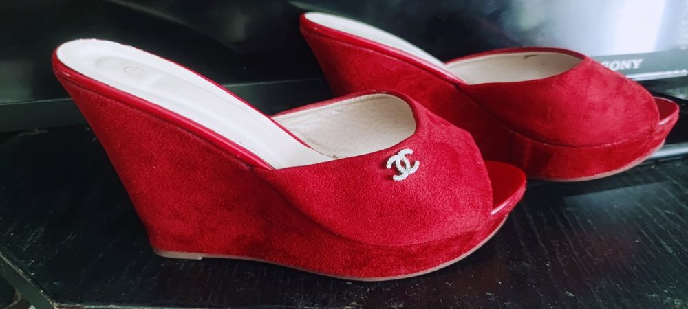 Шлёпанцы 38 размер