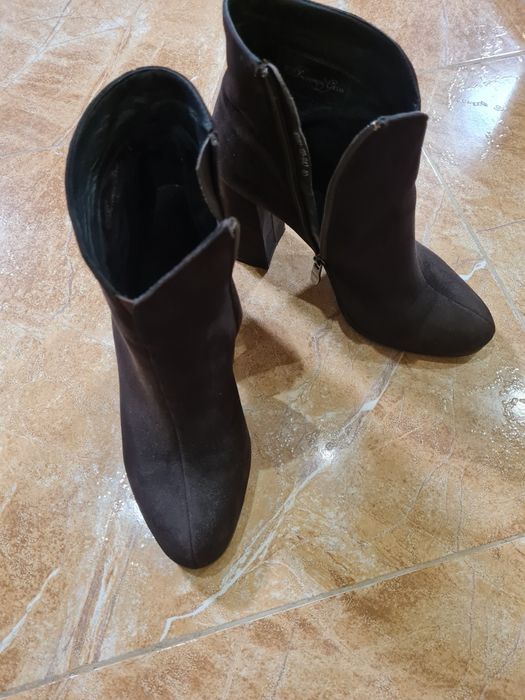 Продам ботинки 40 р.