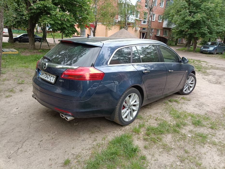 Продам чудове сімейне авто.