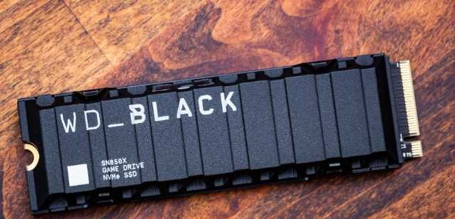 Disco SSD Western Digital 2TB Black SN850X c/ Heatsink 3D NAND NVMe