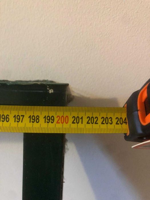 2 Janelas-Portas - sacadas de alumínio  (ver fotos)