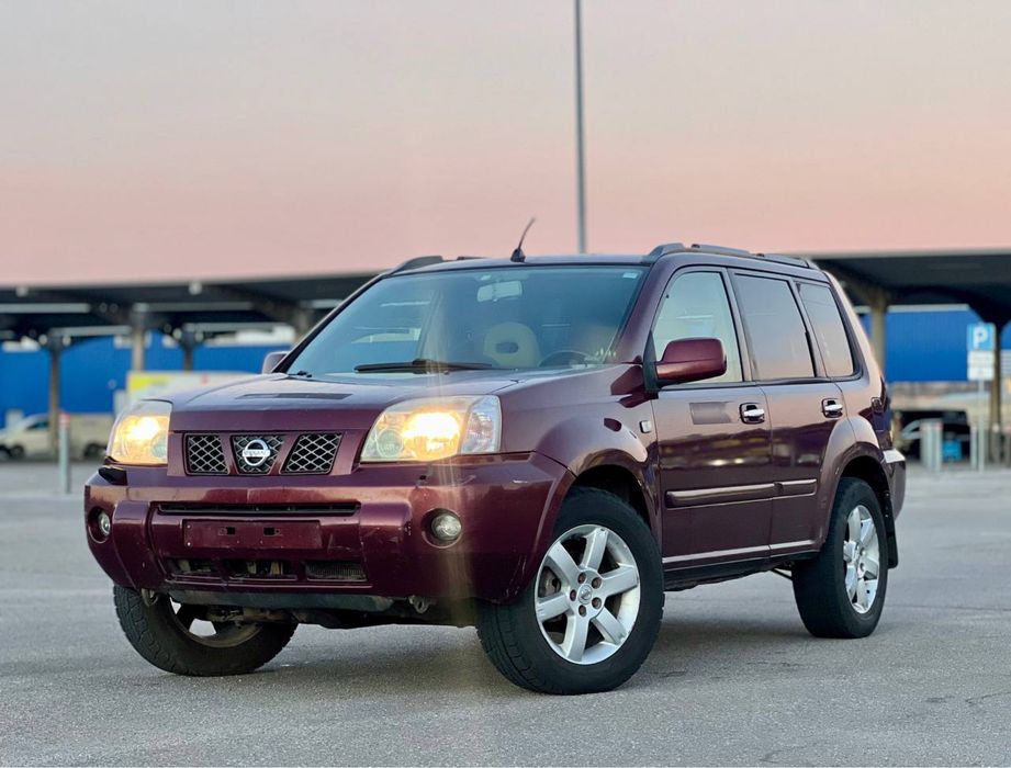 Продам Nissan X-Trail  2.2 дизель 4х4  Харьков