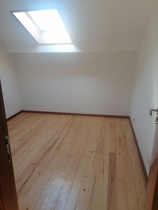 Aluga se T2  nas Olaias Duplex