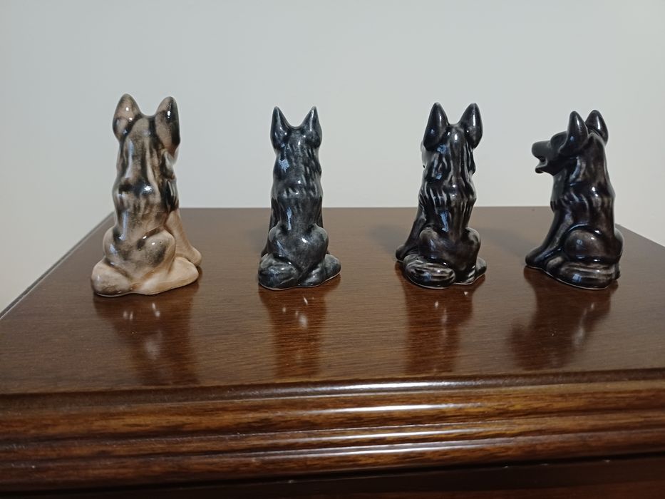 Figurka pies  4szt Owczarek Niemiecki   Kuka Wojciech Rydz PRL