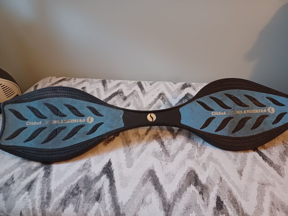 Deskorolka Rozor Ripstik