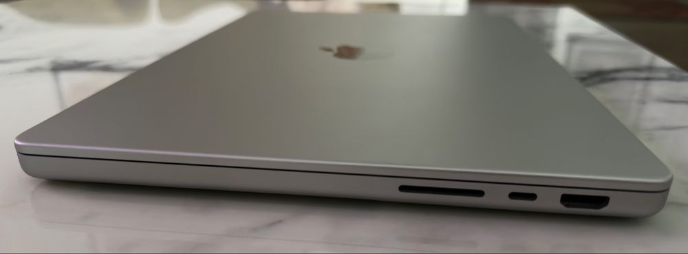 Apple MacBook Pro 14-inch (M1 Pro, 2021) - Como Novo