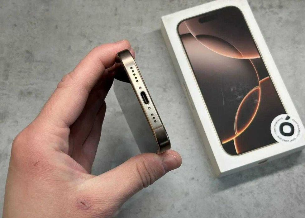 iPhone 16 Pro, 256 ГБ, SIM + eSIM