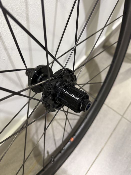 Kola rowerowe szosowe GIANT SLR0 40 - Karbon, 1339g