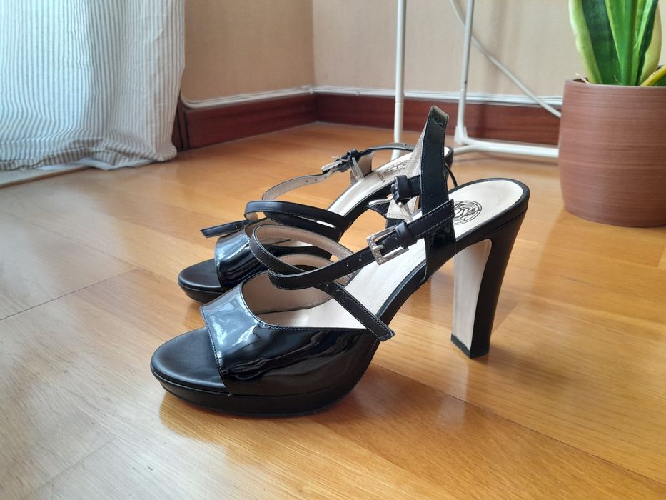 Sandálias Ana Sousa pretas 39