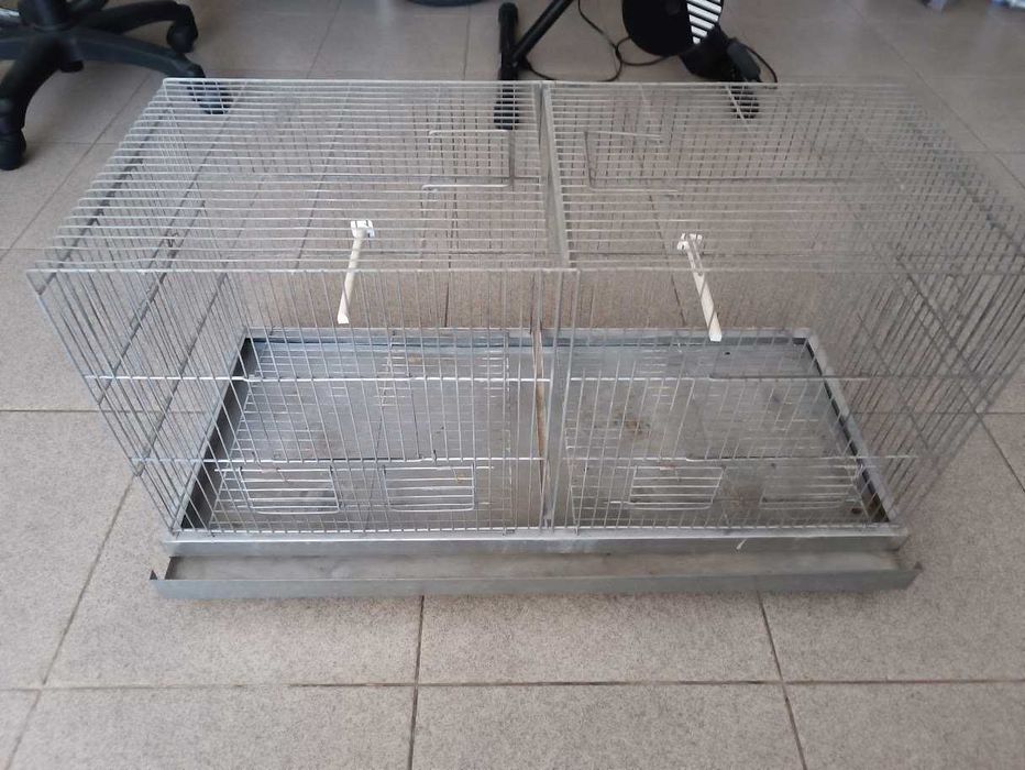 Gaiola em bom estado (Foros de Amora)