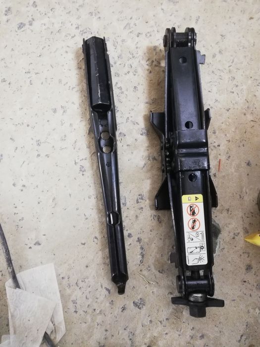 Домкрат Chrysler 300