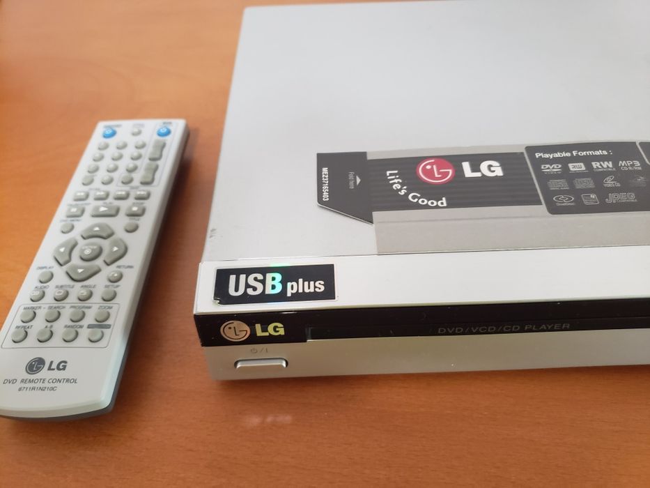 Leitor de DVD LG DVX298H HDMI com comando.