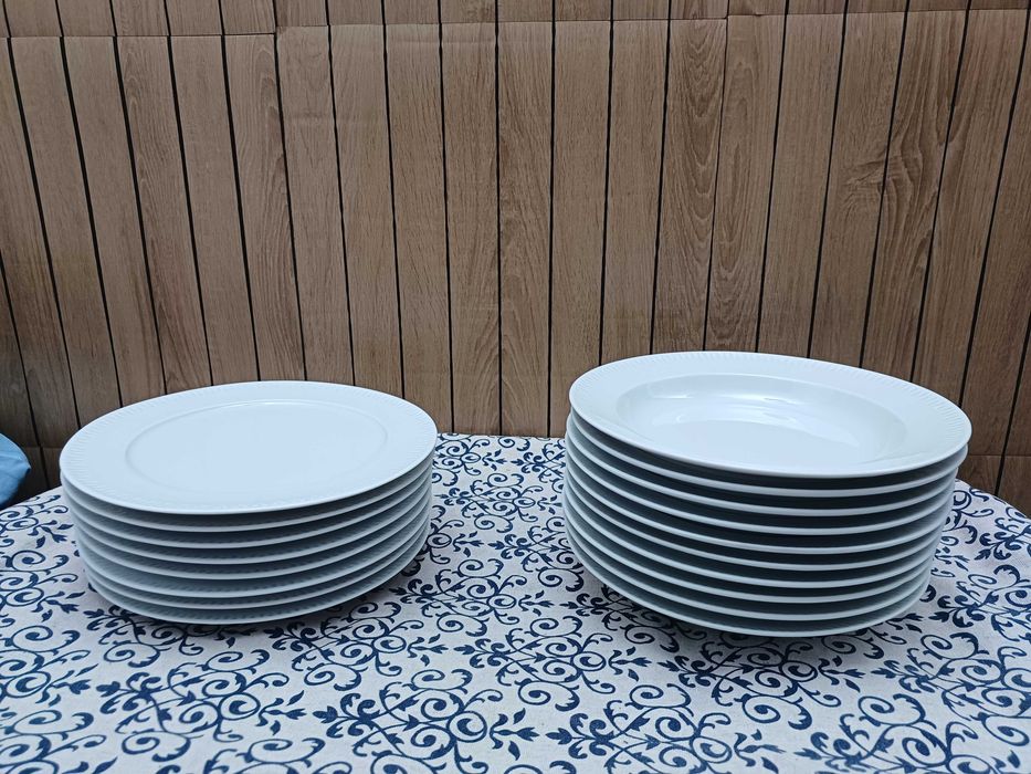 Conjunto de Pratos de Cerâmica Rosendahl