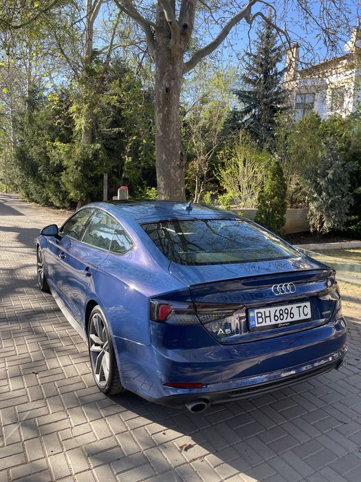 Audi A5 2019 VIN WAUENCF5XKA071986 фото оголошення 3 з 9