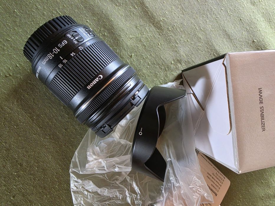 Objetiva Canon EF-S 10-18mm como nova com extras