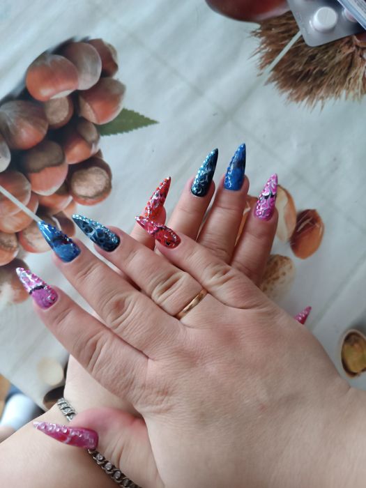 Маникюр,коррекция, покрытие гель-лаком, наращивание типсами.Бровари