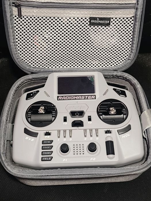 Pilot do FPV  Radiomaster GX12
