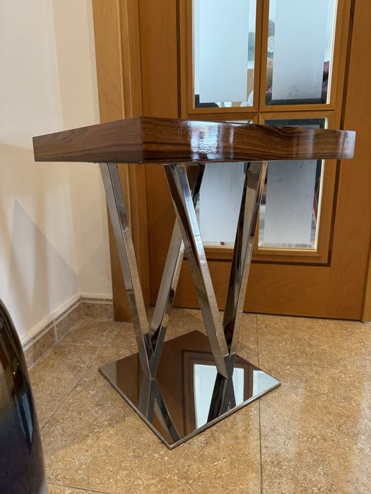 Mesa de apoio madeira e aço