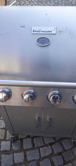 Grill gazowy ogrodowy