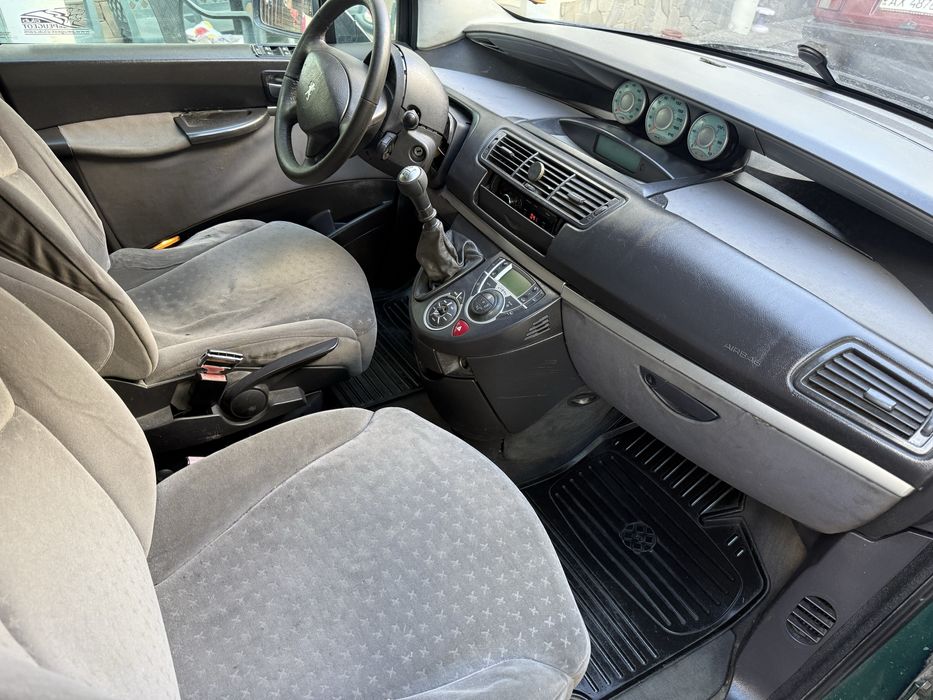 Продам Peugeot 807 минивен
