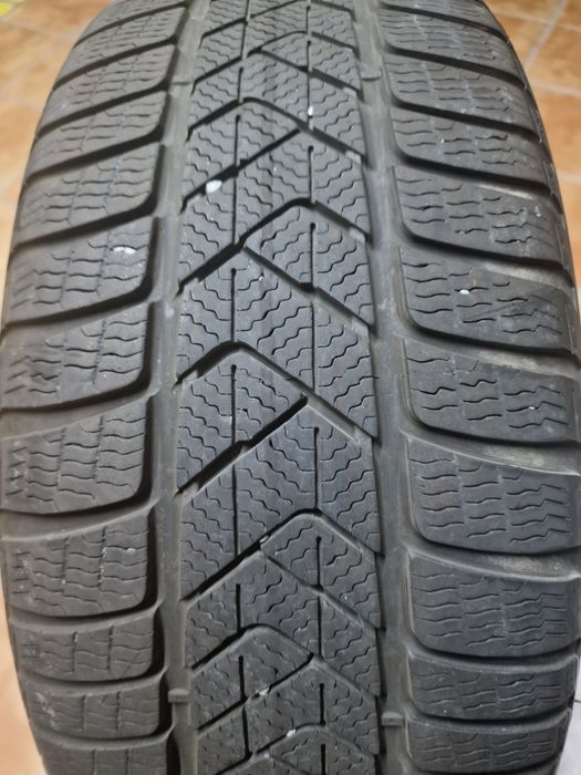 2 Pneus Pirelli Sottozero 3 225/40 R19 93H