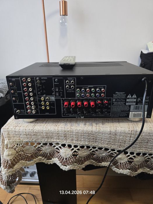 Amplituner Pioneer VSX-818V-K. pilot kinodomowe sprawne,