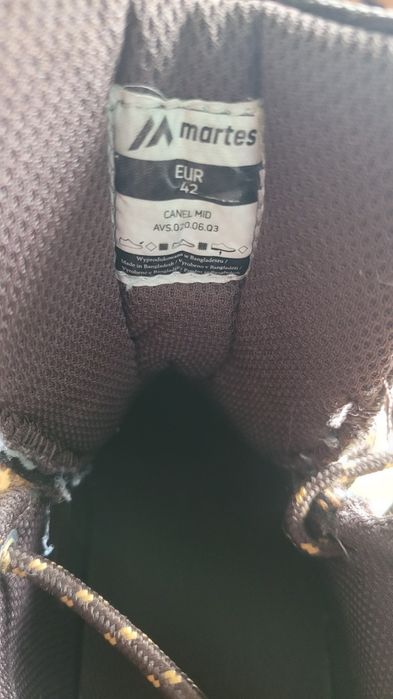 Buty MARTES rozm. 42 miodowe