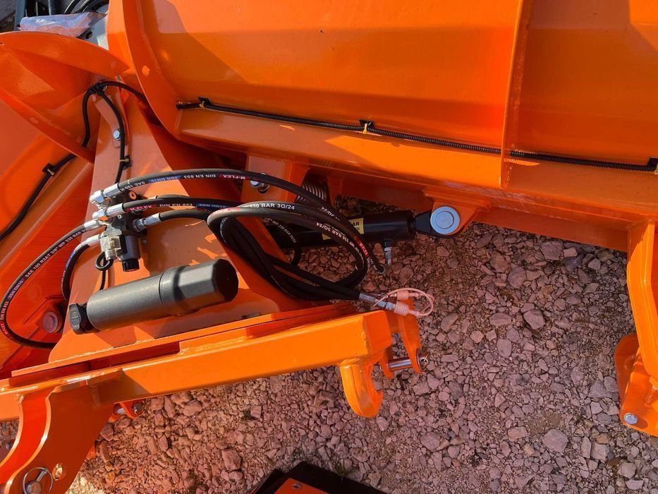 Pług śnieżny pług do śniegu Volant hydrauliczny składany transport