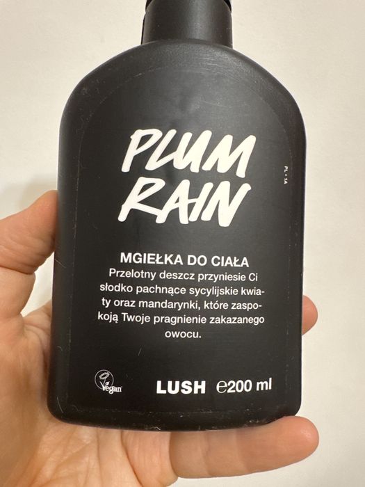 Lush Plum Rain spray do ciała