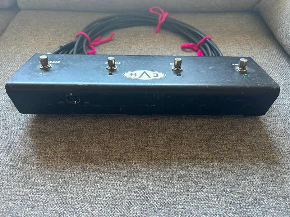 Footswitch EVH 5150 III (4 Botões) c/ Cabo Original