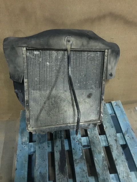 Radiador de agua Mitsubishi Canter 3.0 DID