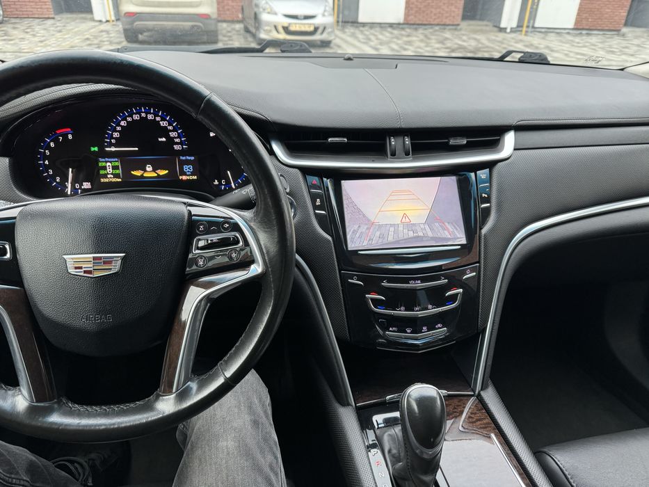 cadillac xts комфортне авто на газу