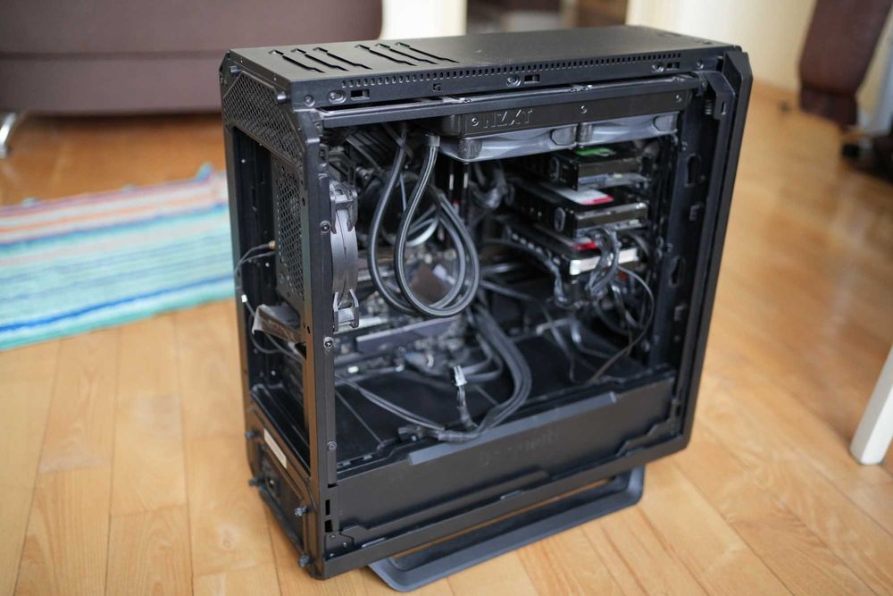 Комп'ютер Intel i9 9900k, водянка, DD4 64Gb, Корпус і БЖ Be Quiet 750W