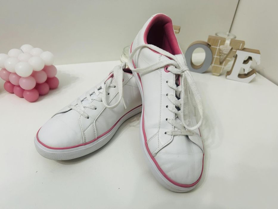 Trampki Lacoste damskie 37,5