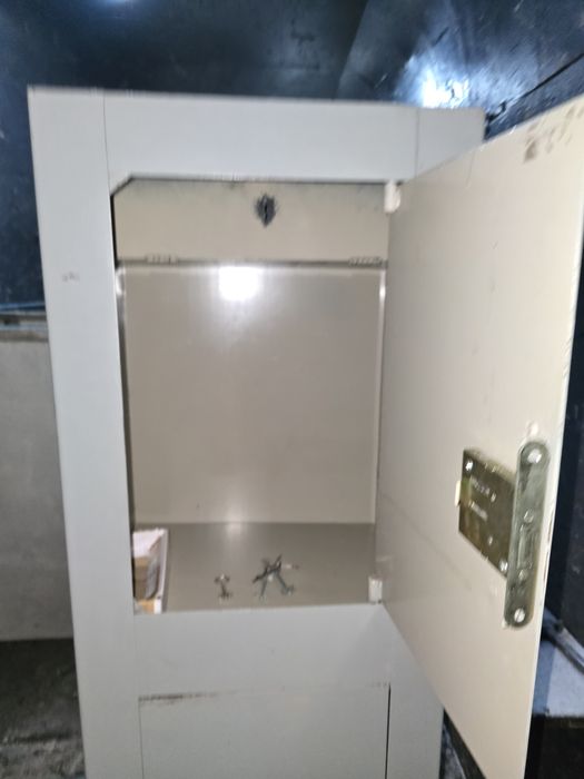 Ящик-сейф металический